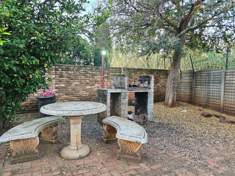 2 Bedroom Property for Sale in Die Bult North West